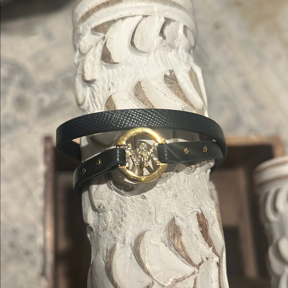 Michael Kors navy leather wrap bracelet NWT